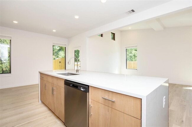 Building Photo - 2511 Appian Wy