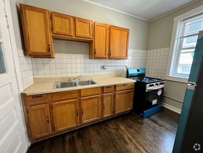 Building Photo - 4908 N Saint Louis Ave