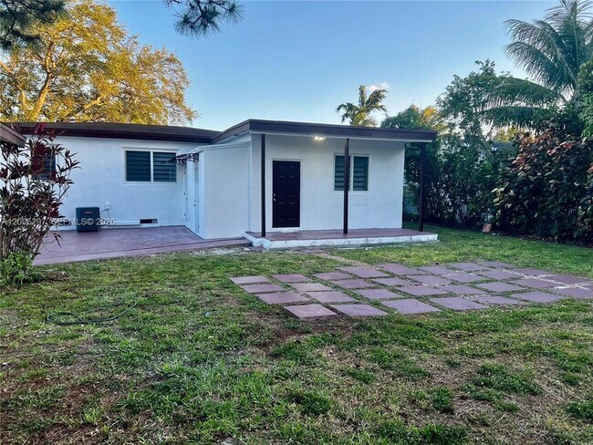 Building Photo - 1715 NW 180th Terrace