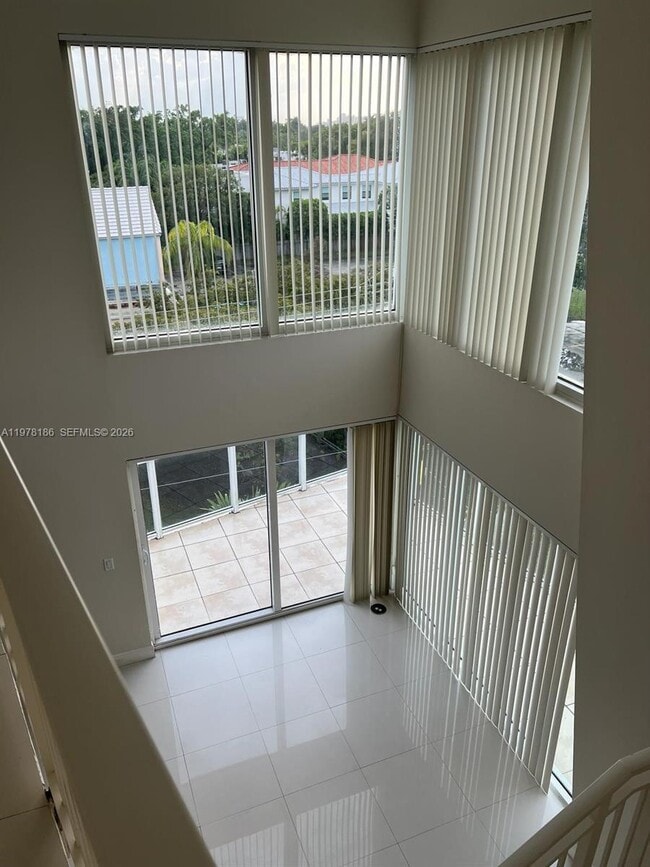 Building Photo - 1650 Brickell Ave