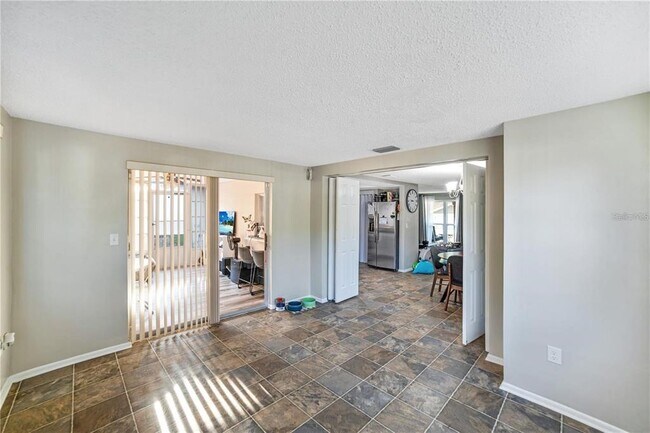 Building Photo - 8019 Beaver Creek Loop