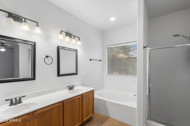 Building Photo - 15623 W Ocotillo Ln