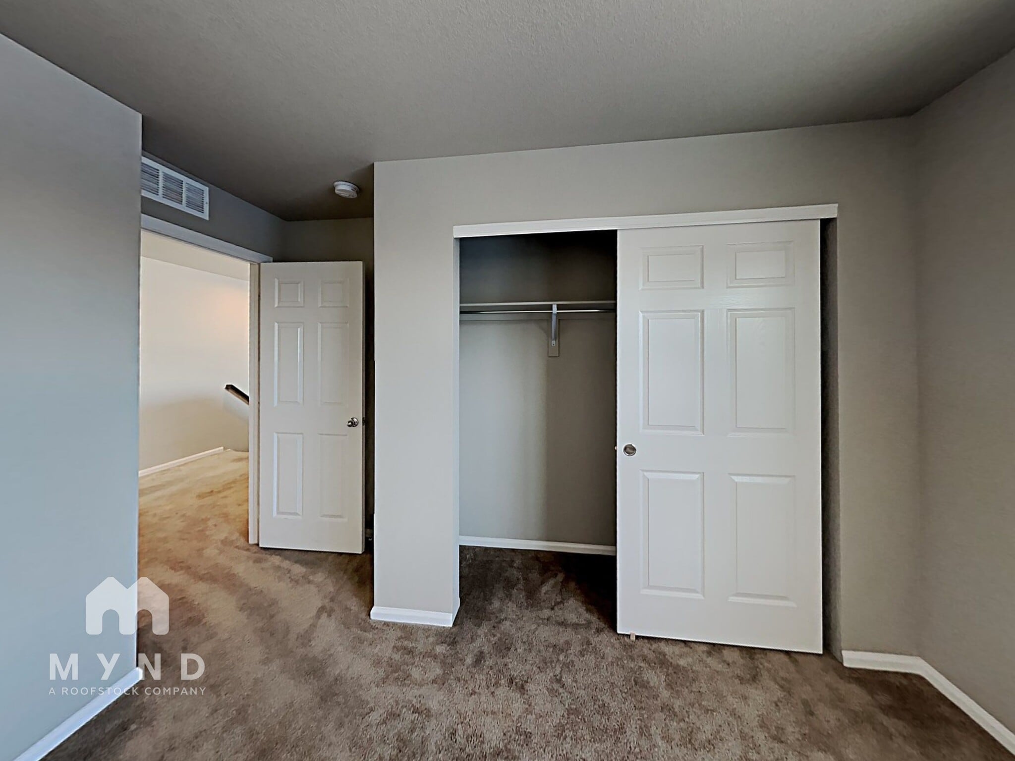 Building Photo - 15955 E Otero Cir