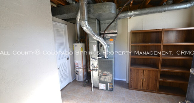 Building Photo - 124 N Brentwood Dr