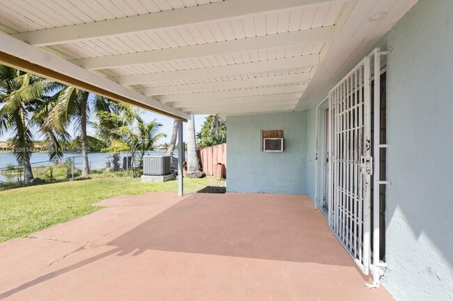 Building Photo - 14343 SW 45th Terrace