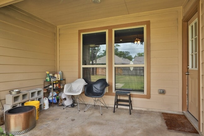 Building Photo - 6615 Goldspier St