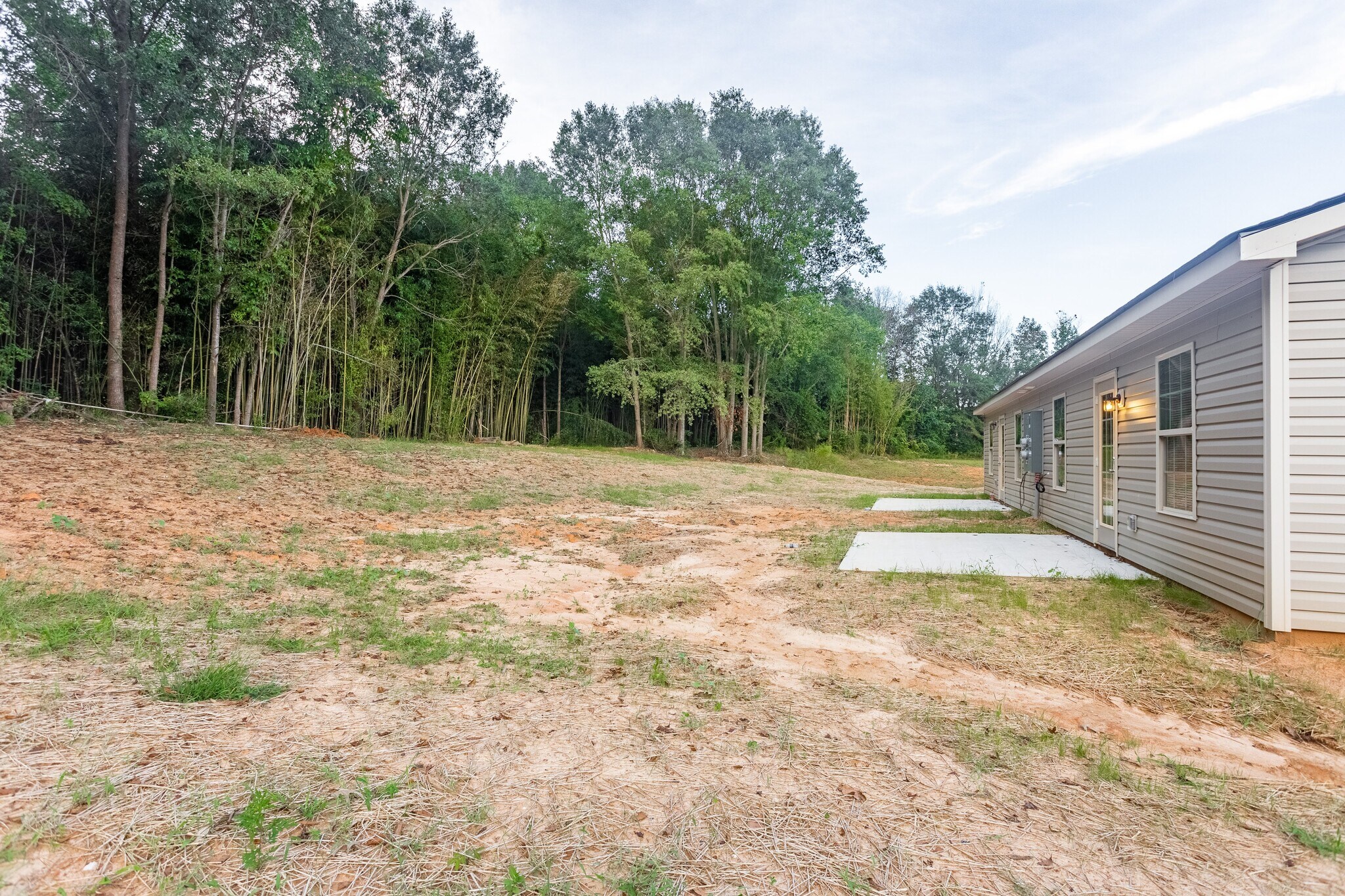 Building Photo - 442 Sierra Rd