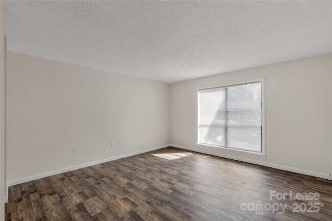 Building Photo - 7205 Winery Ln