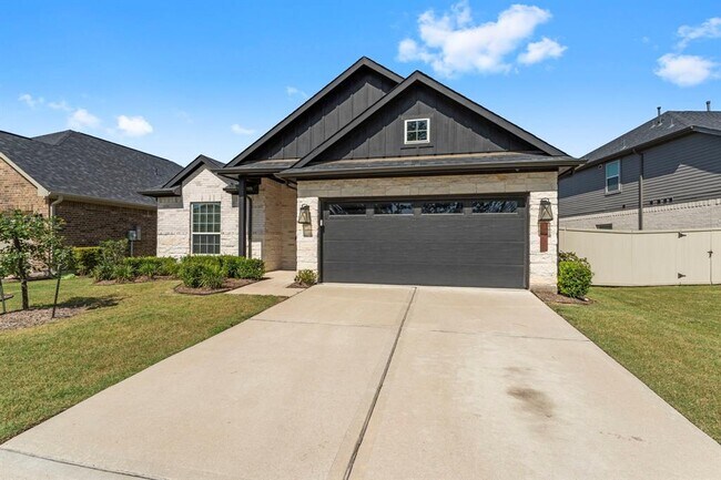 Building Photo - 40560 Goldeneye Pl