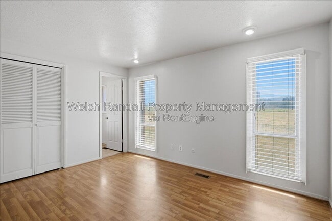 Building Photo - 3548 S Midland Dr