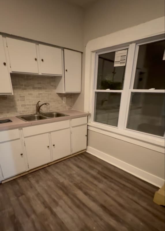 Building Photo - 11117 Prince Ave