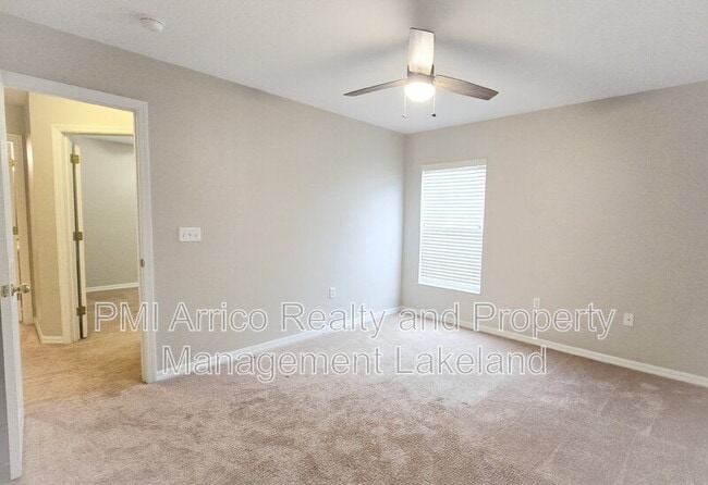 Building Photo - 6955 Lake Eaglebrooke Dr