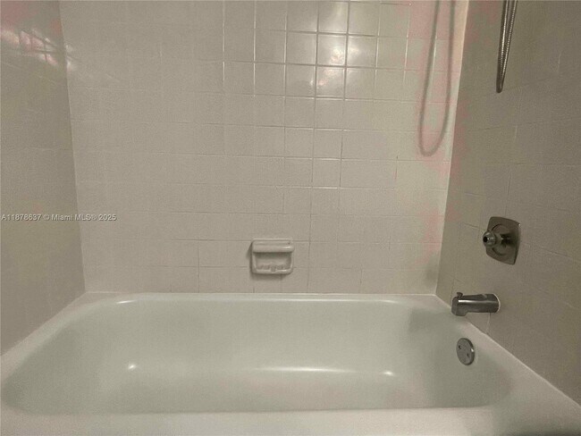 Building Photo - 5550 NW 44th St