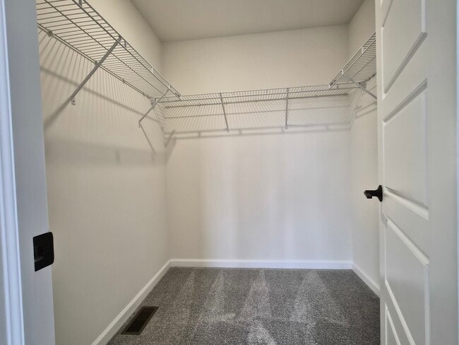 Building Photo - 24412 W Alexis Ln