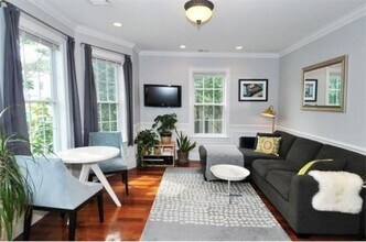 Building Photo - 613-615-615 Dorchester Ave