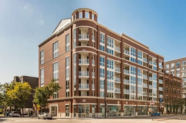 Primary Photo - 1552 N North Park Ave