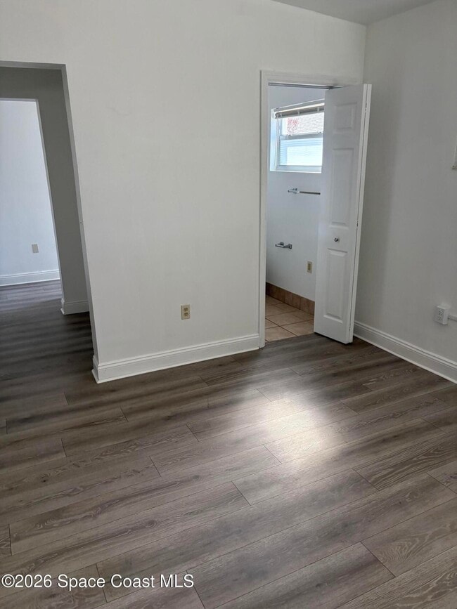 Building Photo - 385 S Brevard Ave