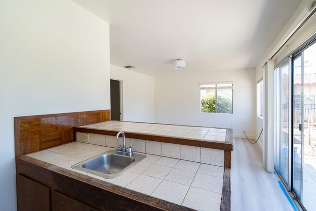 Building Photo - Beautiful 3 Bedroom/ 2 Bath Home $3,595/ Mo.
