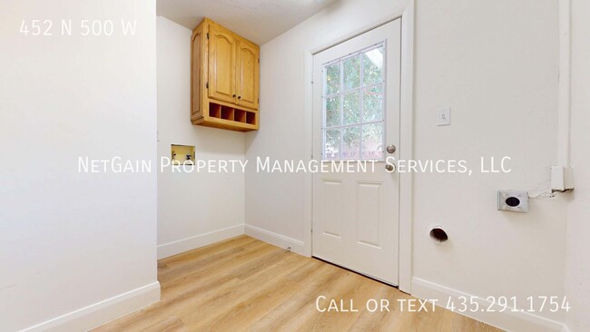 Building Photo - 452 500 W St