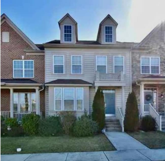 Building Photo - 1670 W Matisse Dr