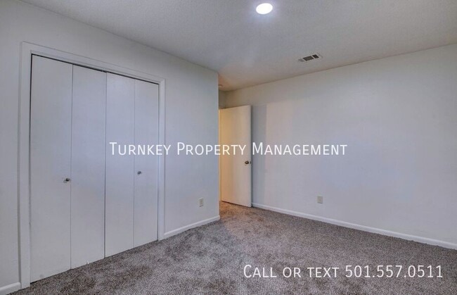 Building Photo - 8901 Tanya Dr