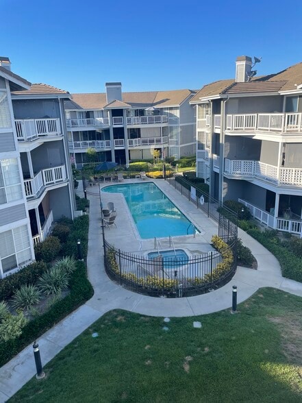 Building Photo - 10361 Garden Grove Blvd