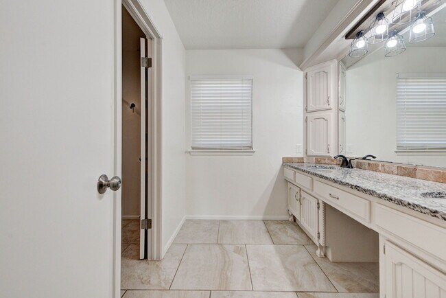 Building Photo - 4308 Northridge Rd