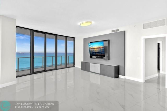 Building Photo - 701 S Fort Lauderdale Beach Blvd