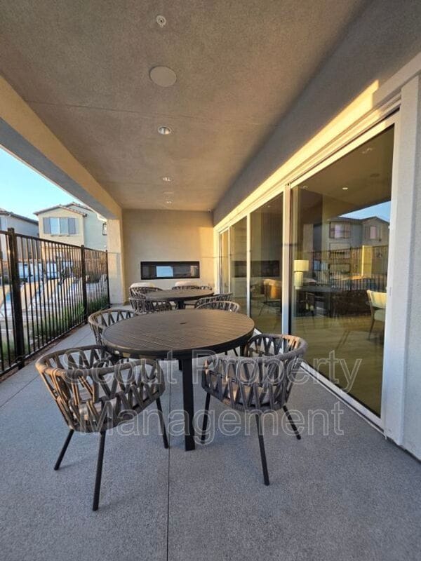 Building Photo - 26898 Rubicon Rd