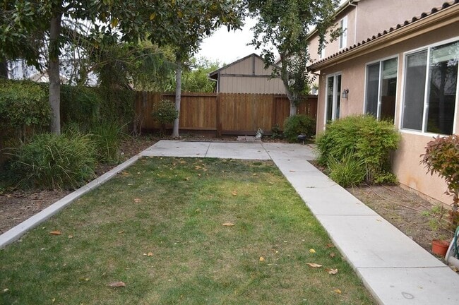Building Photo - 1723 Sun Valley Ave