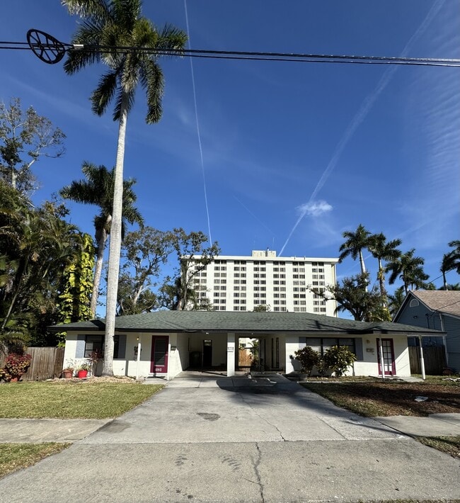 Building Photo - 1604 8th Ave W