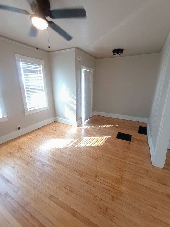Building Photo - Recently Remodeled 2-Bedroom Home Near Brady Street