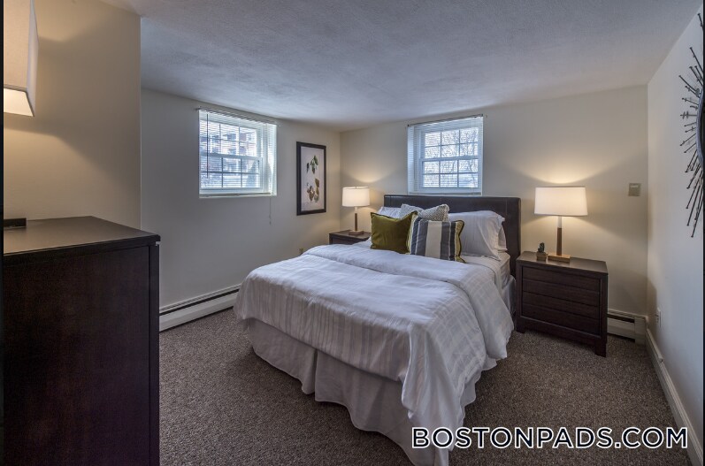 Building Photo - 11 Brattle St