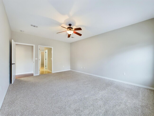 Building Photo - 143 Creve Core Dr