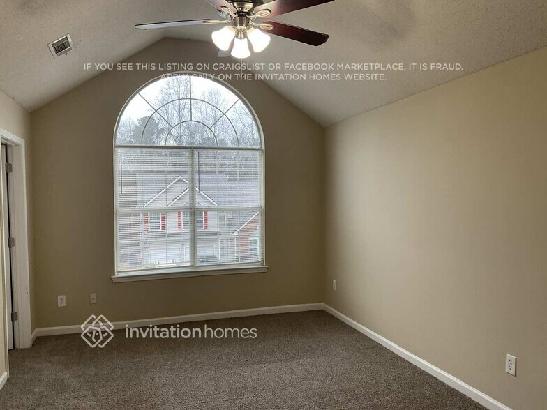 Building Photo - 6942 Foxmoor Way