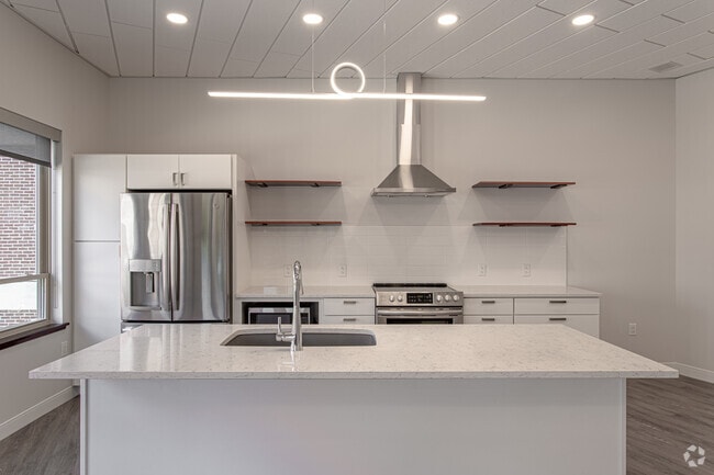 2 Bedroom 1 Bath / 1323 Sf - Tower 99