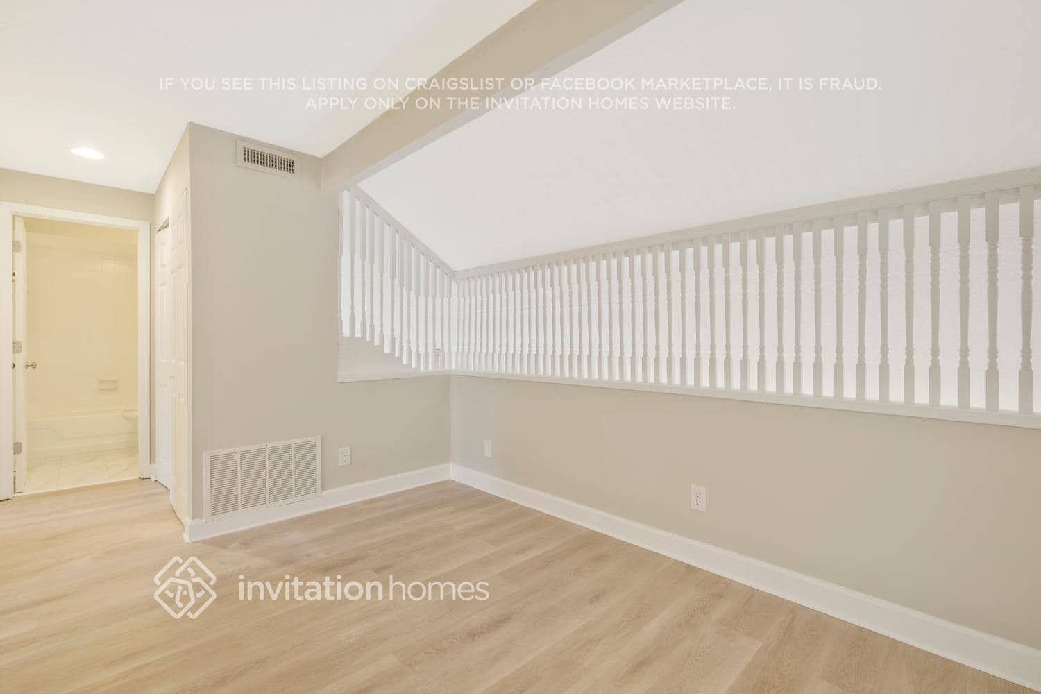 Building Photo - 3691 Ballestero Dr S