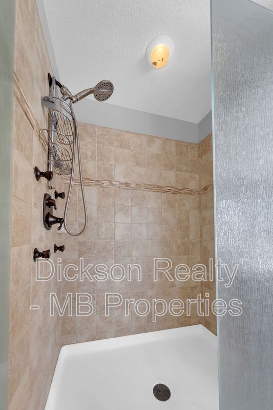 Building Photo - 2125 Peaceful Valley Dr