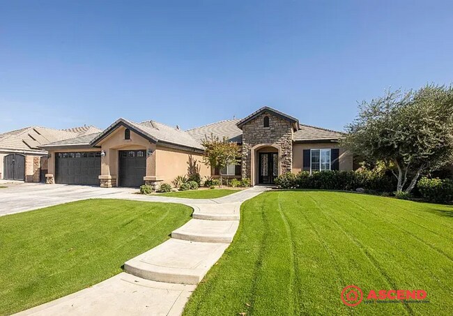 Primary Photo - Stunning Home Near Frontier Highschool!