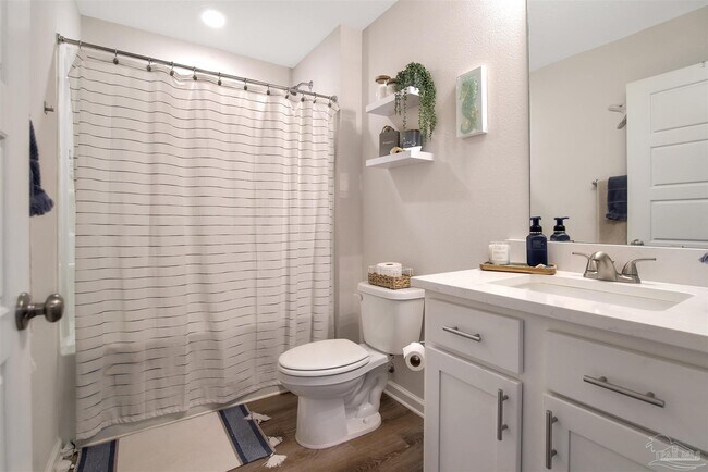 Building Photo - 951 Lovebird Ct