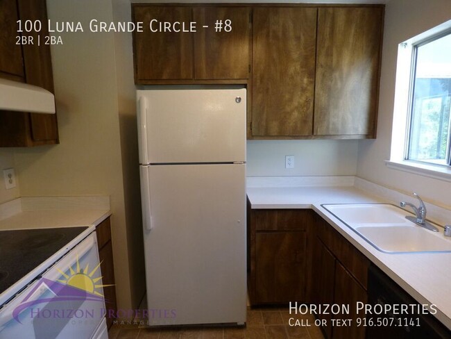 Building Photo - Condo in South Natomas, 2 Bed 2 Bath 840 sqft