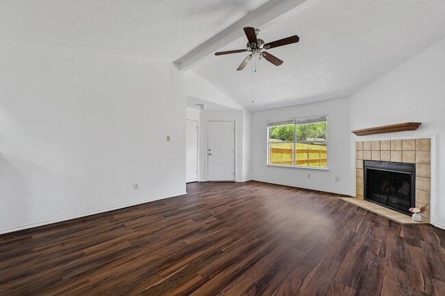 Building Photo - 9601 Holly Springs Dr