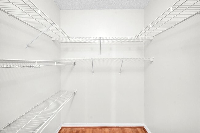 Building Photo - 1617 Zenith Way