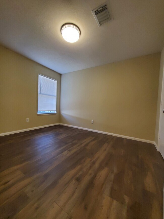 Building Photo - 9342 Canady Park Ln