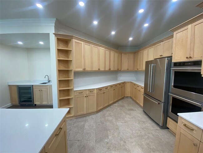 Building Photo - 1114 Sherwood Ln