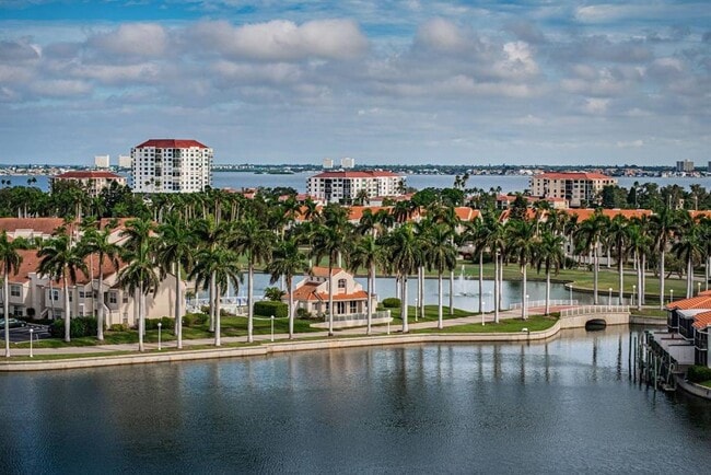 Building Photo - 6291 Bahia Del Mar Cir N