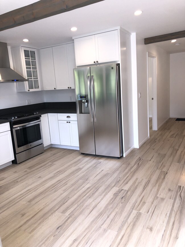 New, Never Used Stainless Steel Appliances - 616 Fernwood Pacific Dr