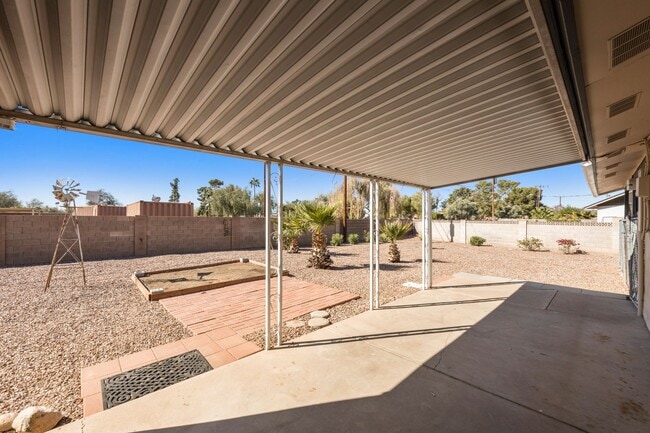 Building Photo - Great Location close to Old Town Scottsdale!