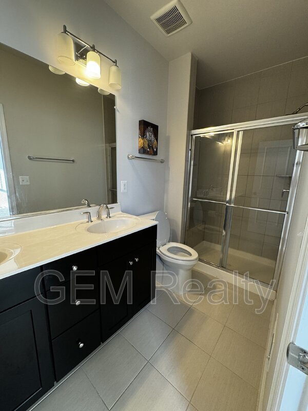 Building Photo - 1853 Sag Harbor Ln