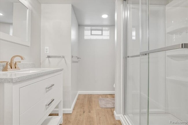 Building Photo - 908 Bauman Ave